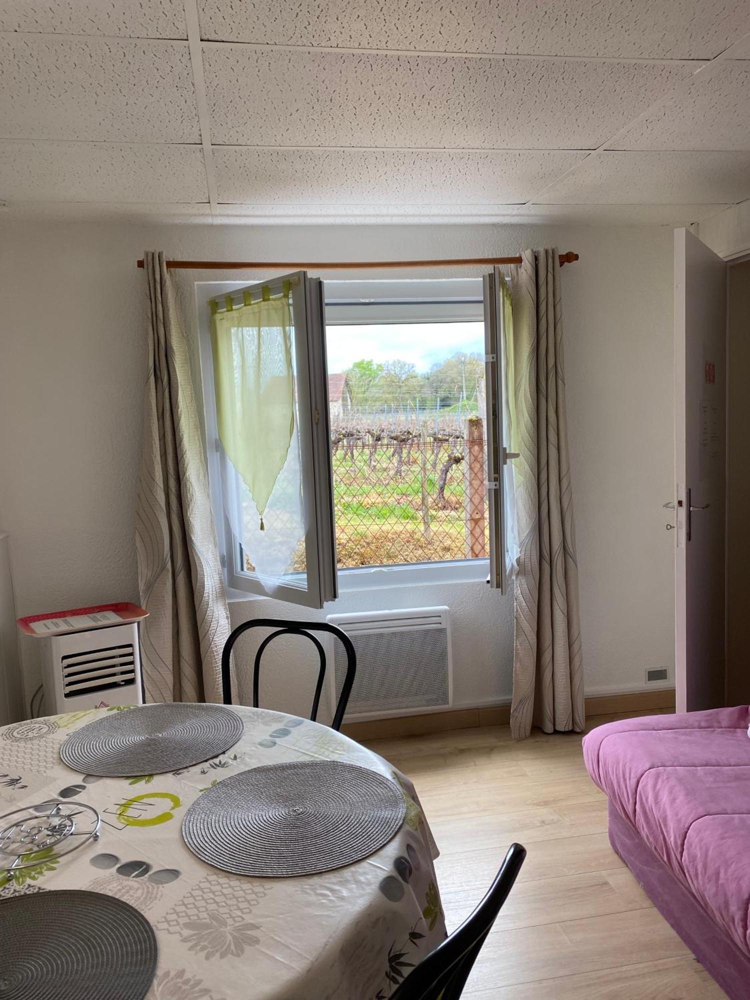 Le Bon Coin Lägenhet Périssac Exteriör bild
